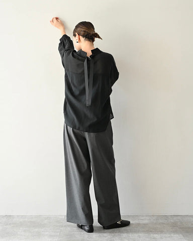 Herencia<br>Back Ribbon Relax Blouse