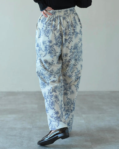 HERENCIA <br>Piping line floral print pants
