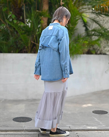 HERENCIA <br> Back frill denim blouse
