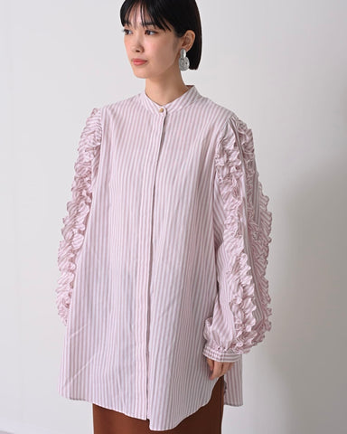 HERENCIA <br>Ruffled sleeve blouse