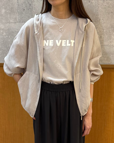 cafune<br>ロゴプリントTシャツ
