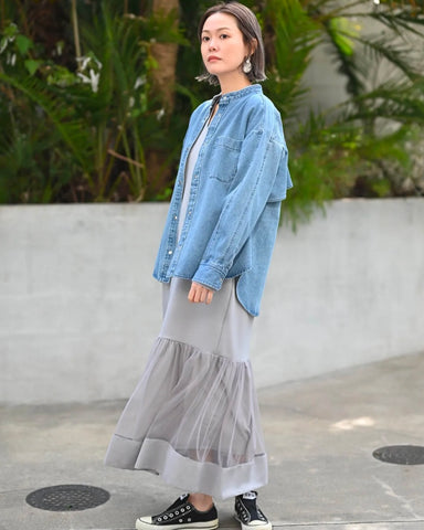 HERENCIA <br> Back frill denim blouse