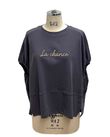 ayane予約<br>モールロゴ刺繍Tシャツ