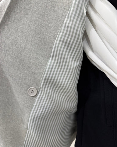 HERENCIA <br> Zigzag stitch jacket