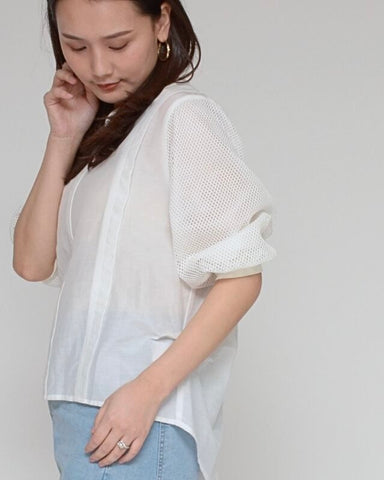 Praia<br> メッシュ使いブラウス