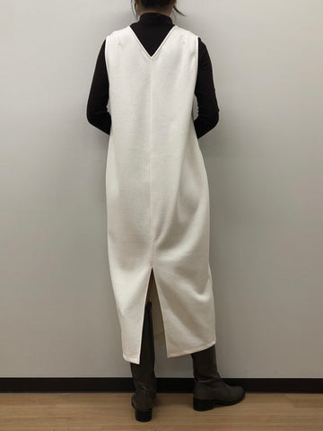 ATELIER SIX <br> ブークレーダンボールジャンスカ