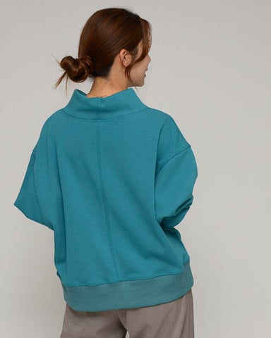 Praia<br> ボンバーヒート フェイクパーカープルオーバー