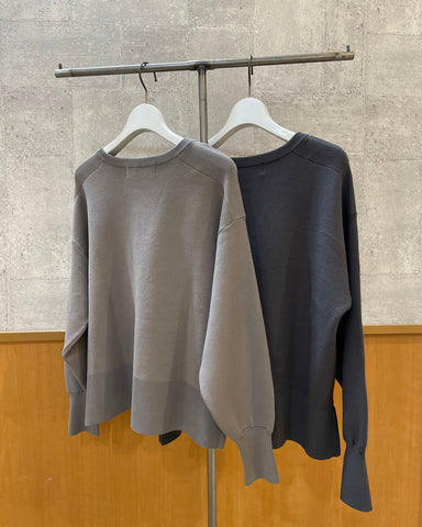 11月23日ライブ<br>SUGAR ROSE<br> MARELIAロゴプリントニット