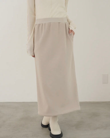 mink chair<br>ダフィームートンタイトスカート