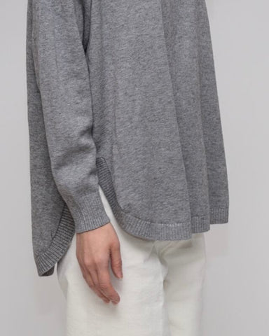 Praia<br> 着回し抜群ラウンドネックトップス