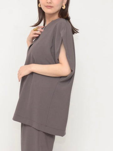 Praia<br>キーネックブラウス
