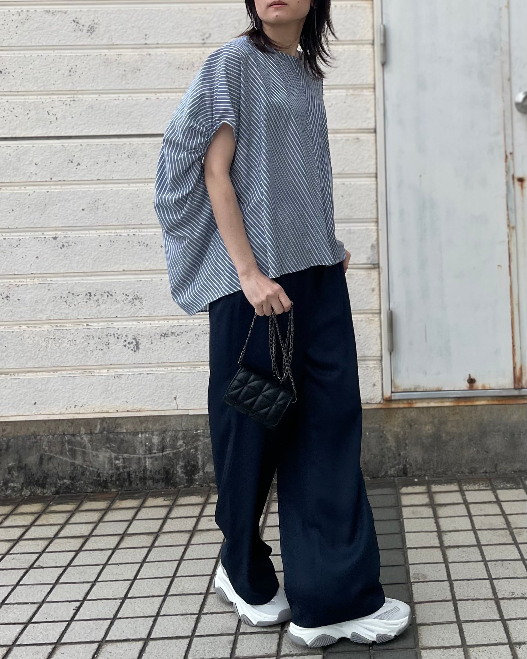 DONEEYU<br>ストライププルオーバーブラウス