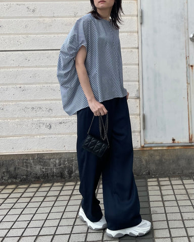 DONEEYU<br>ストライププルオーバーブラウス