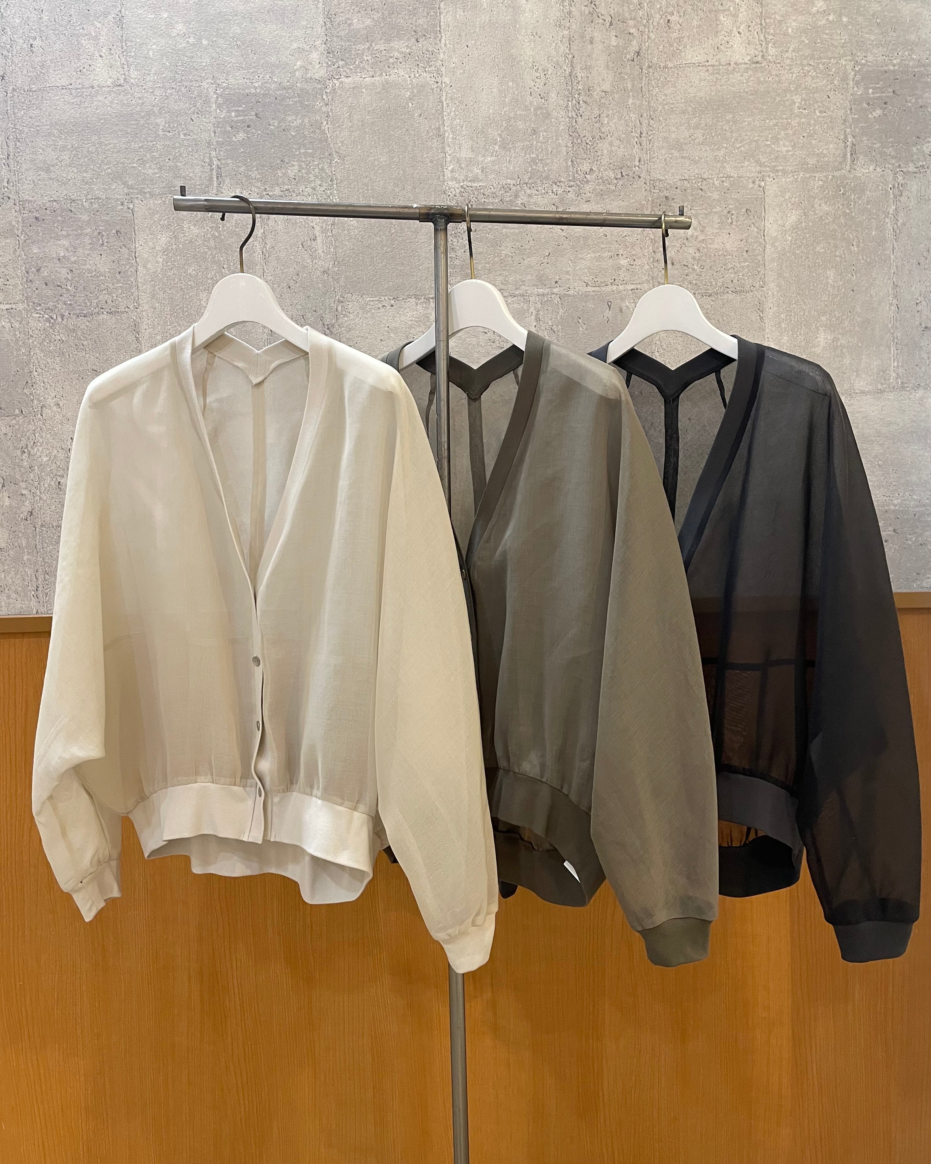 4月17日ライブ <br>シアーカーディガン