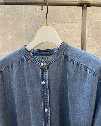 3月6日ライブ FONTANA GRANDE<br>パールボタンデニムブラウス