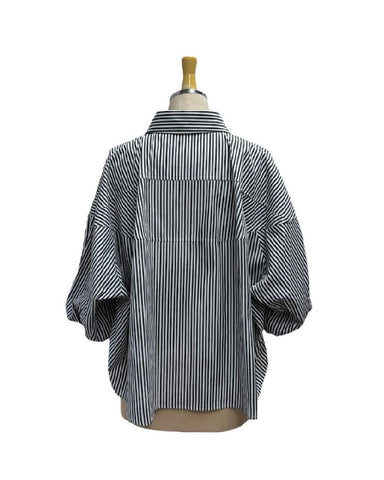 ayane予約<br> ストライプボタンタックスリーブ