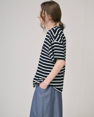 Herencia<br>Reframe Border Logo Relax T-Shirt