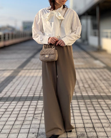 PASSIONE<br>ストレートパンツ