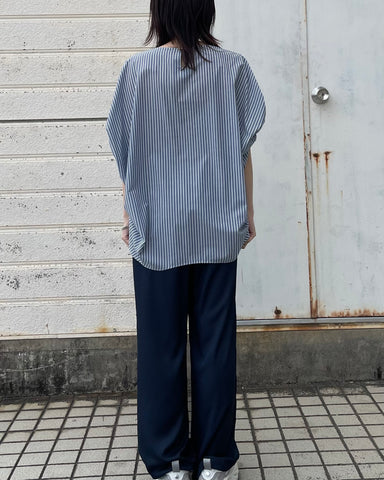 DONEEYU<br>ストライププルオーバーブラウス