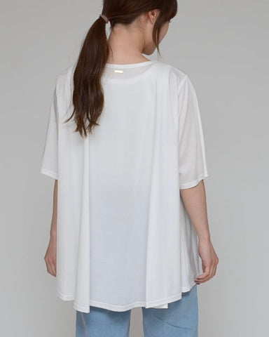 Praia<br> バックフレアーTシャツ