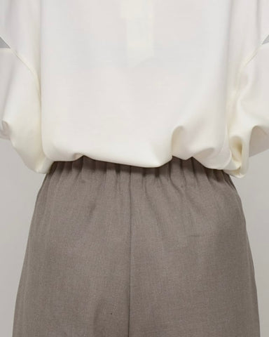 Praia<br> 年中使える ウエスト総ギャザーパンツ