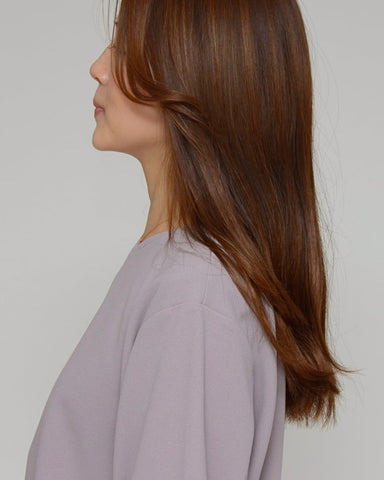 Praia<br> 梨地ストレッチ・スリーブタックブラウス