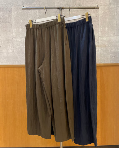 ma couleur<br>マットサテンカーブパンツ