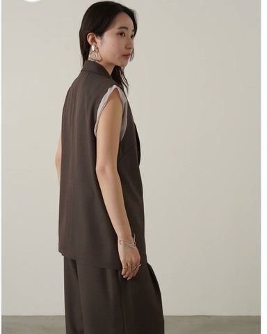 mink chair<br> ツイルダブルブレストジレ