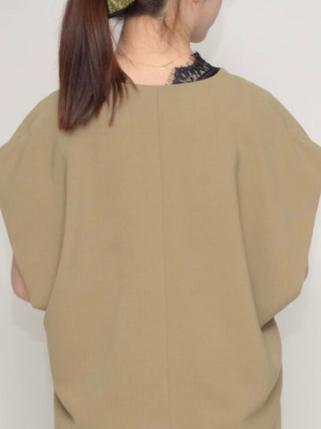 Praia<br>キーネックブラウス