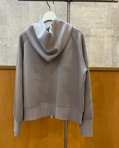 10月4日<br> mink chair<br>ダンボールニットパーカー