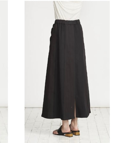 1%予約<br> ランダムへリンボーンスカート