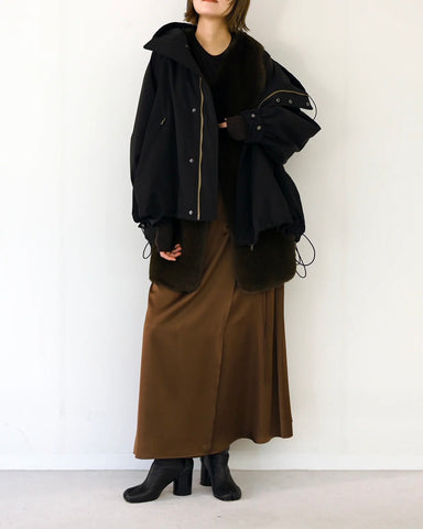 11月16日ライブ HERENCIA<br> Tech Coat & Faux Fur Vest