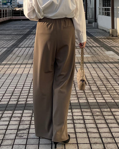 PASSIONE<br>ストレートパンツ