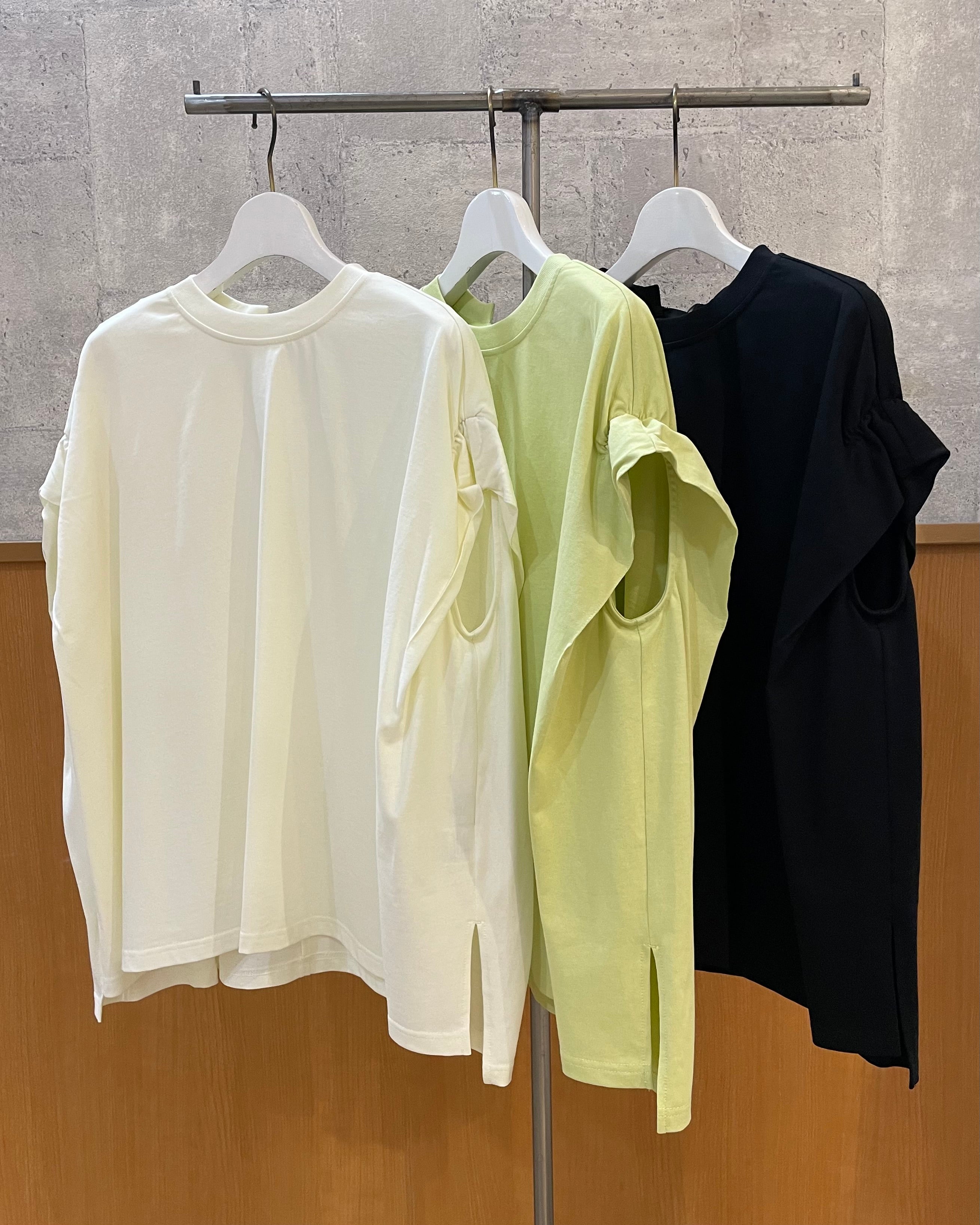 4月19日ライブ Herencia<br>バックリボンカットソー