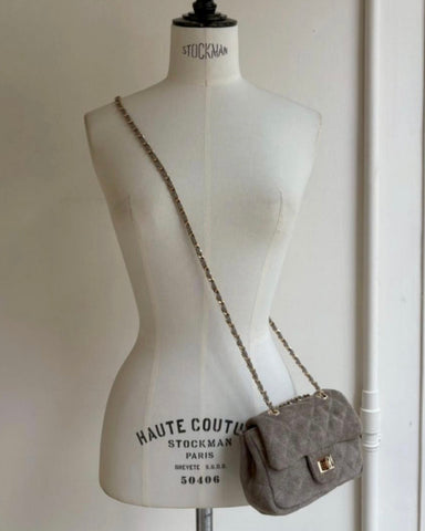 anana<br> スウェードキルティングチェーンBAG