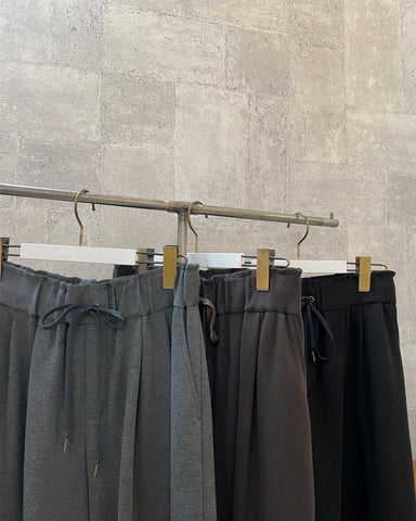 11月16日TP<br>デュアルウォームワイドパンツ