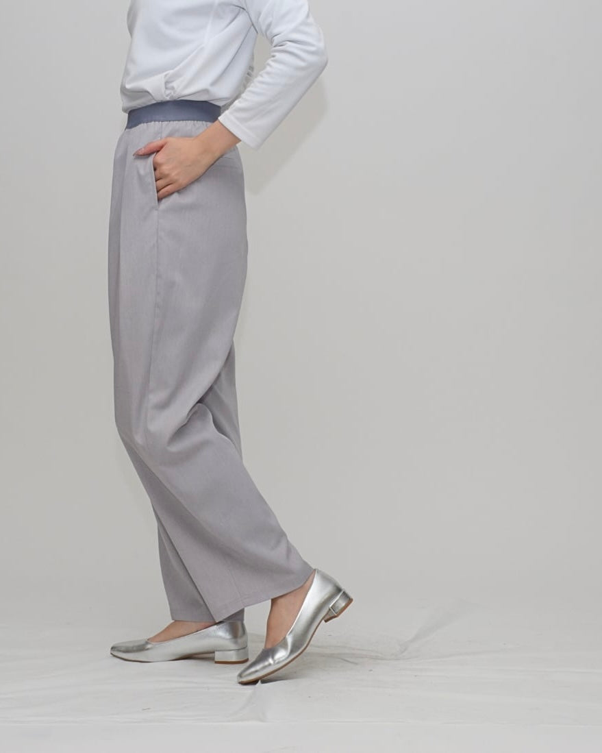 Praia<br> インタック・ストレッチコクーンパンツ