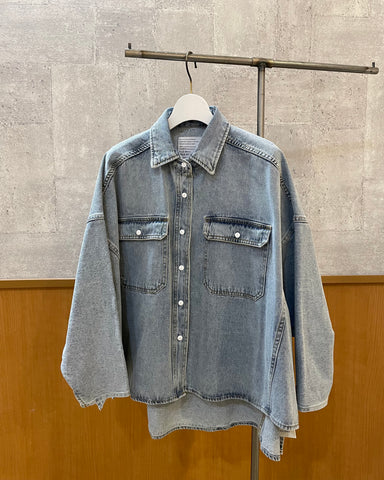 8月23日<br>PASSIONE<br>オーバーサイズデニムシャツ