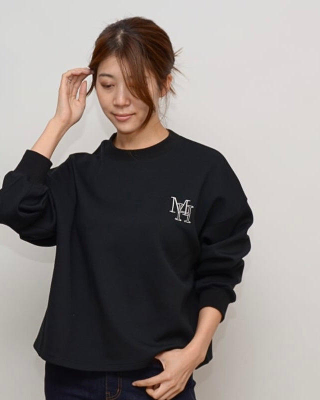 12月5日ライブPraia<br> 立体ステッチ ロゴ入りショート丈トップス