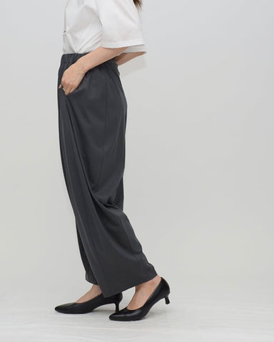 Praia<br> 究極のリラックス　シルケットバレルパンツ