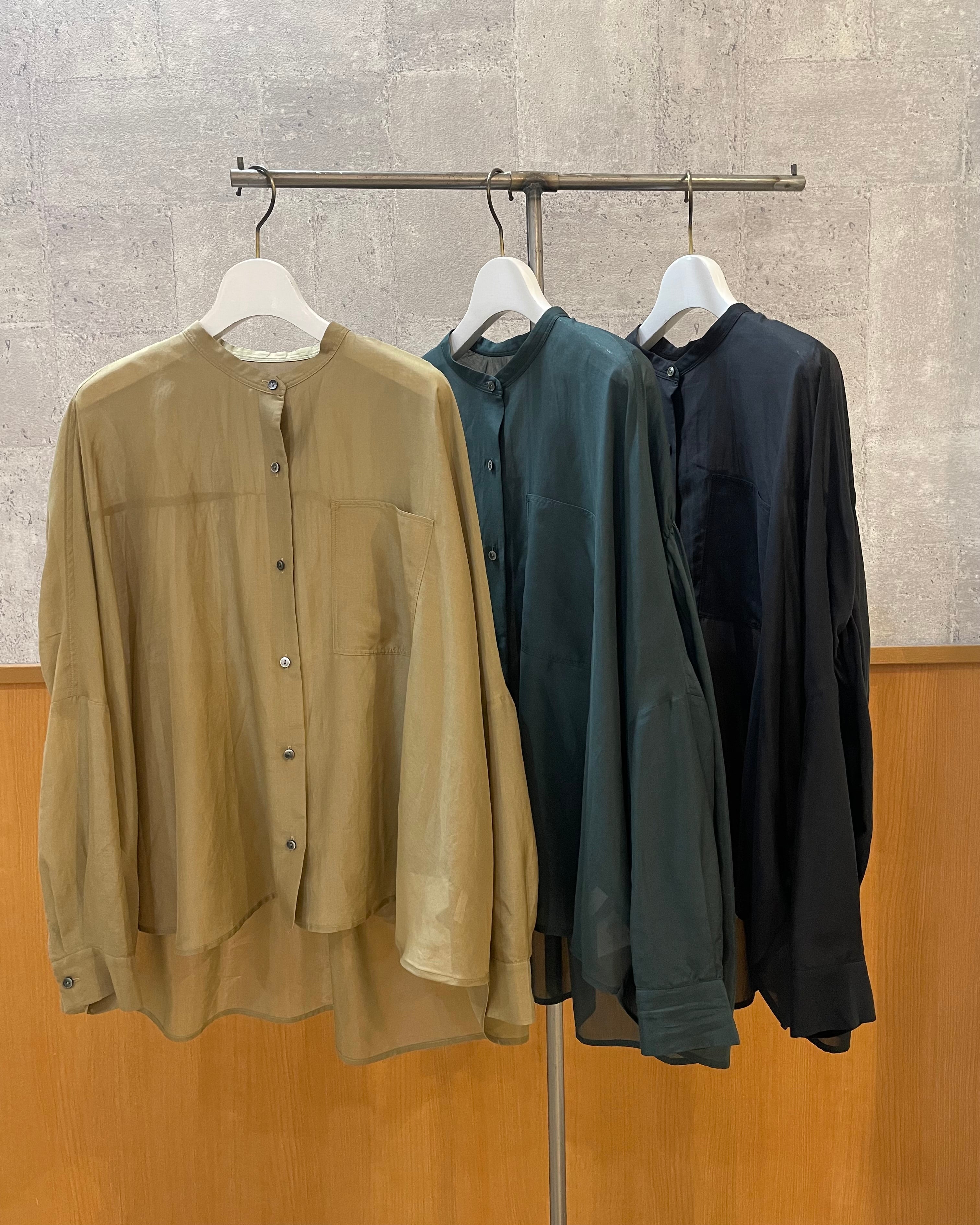 PASSIONE<br>バックギャザーシアーシャツ