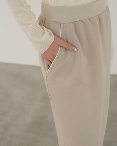 mink chair<br>ダフィームートンタイトスカート