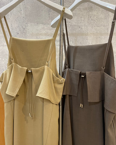 mink chair <br>バックフリルキャミワンピース