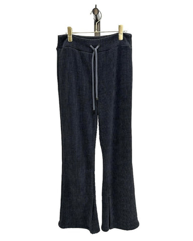 ayane予約<br>ストレッチコーデュロイフレアパンツ
