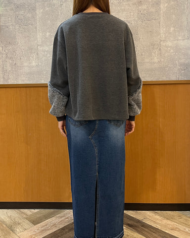 Praia<br> 袖ファーニットソー