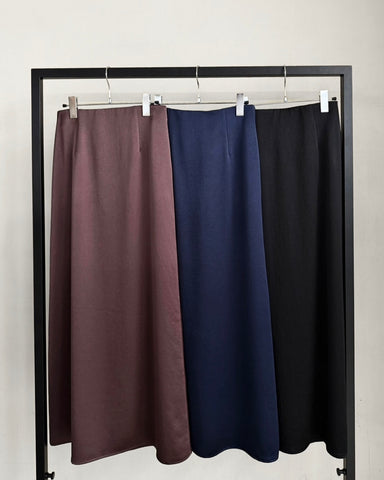 cafune<br> side piping satin skirt