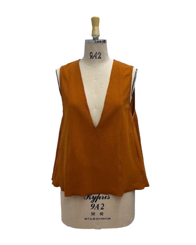 ayane予約<br> ストレッチジョーゼット深Vベスト