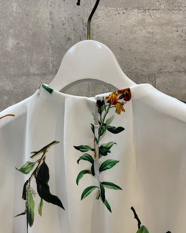 PASSIONE 1月15日ライブ <br>ボタニカル柄ブラウス