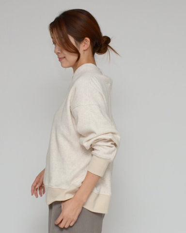 Praia<br> ボンバーヒート フェイクパーカープルオーバー