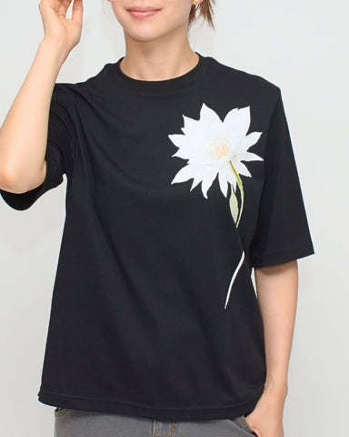 Praia<br>月下美人プリントTシャツ